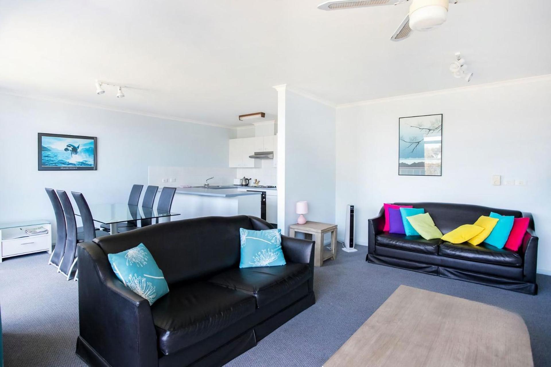 Perfectly Positioned Across From Mollymook Beach Exterior photo